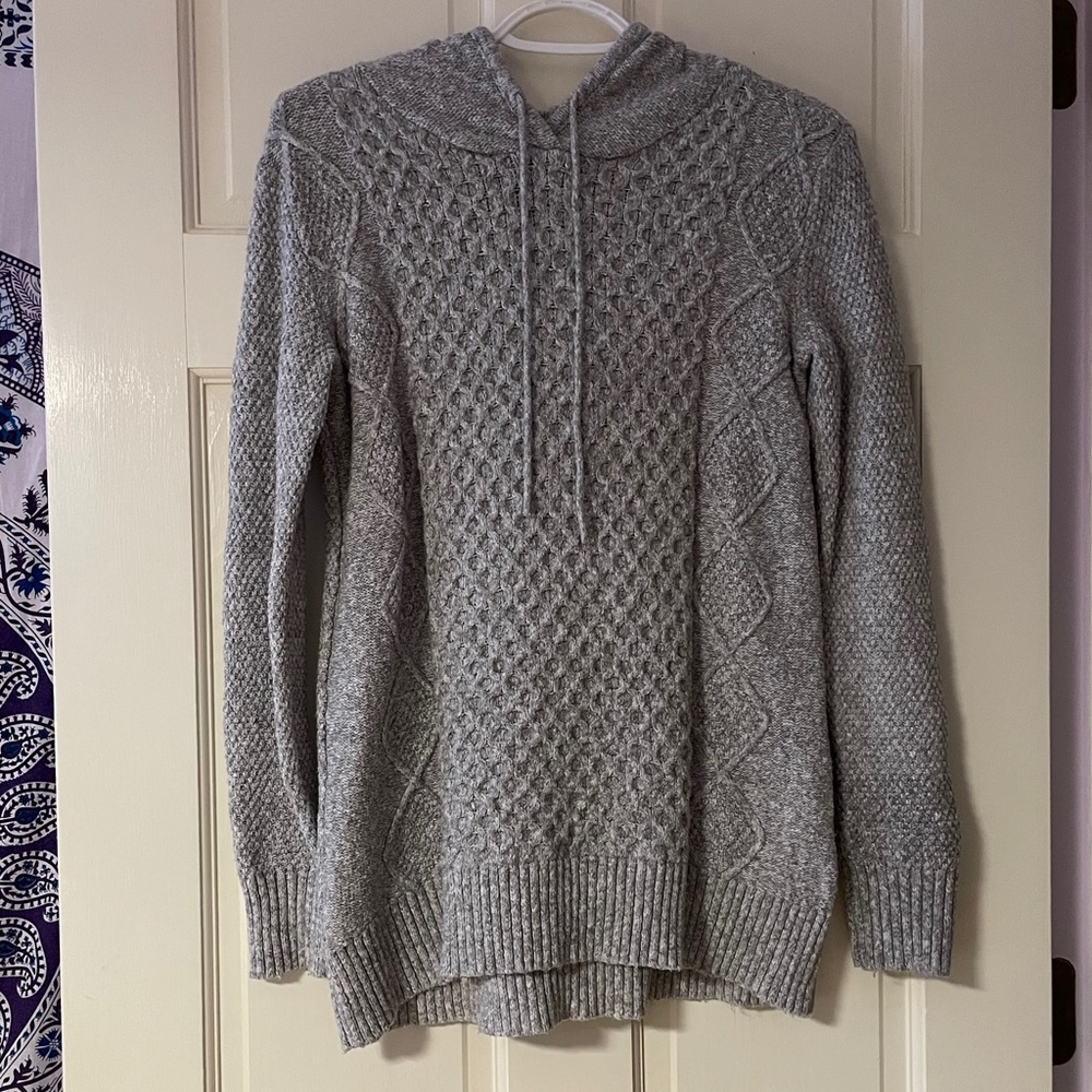 American Eagle Gray Sweater